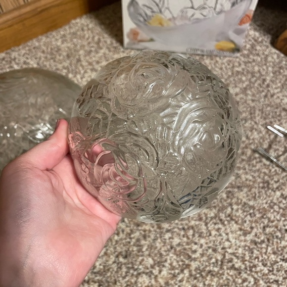 Negotiable Vintage Rose Chip & Dip Set - Picture 7 of 8